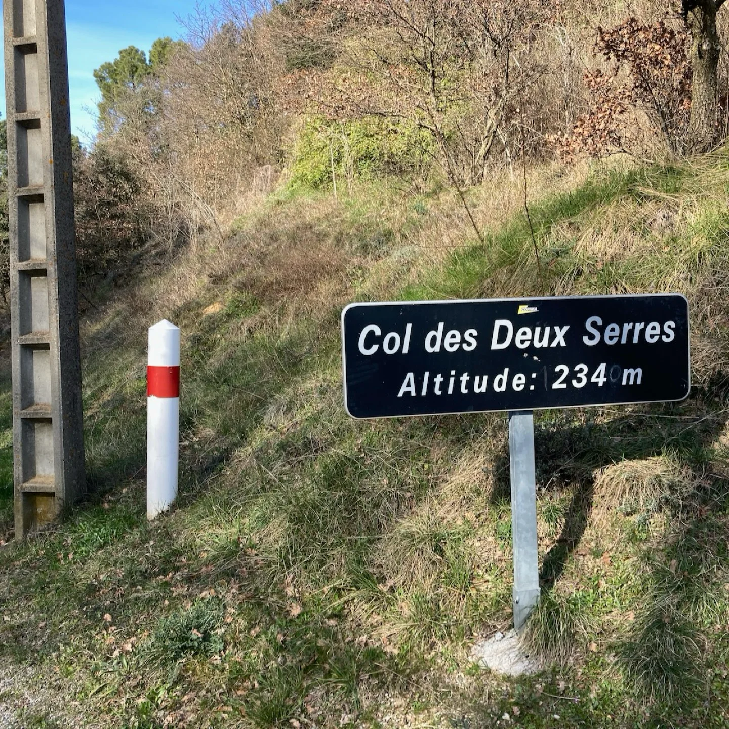Col des deux serres, près de Eurre dans la Drôme